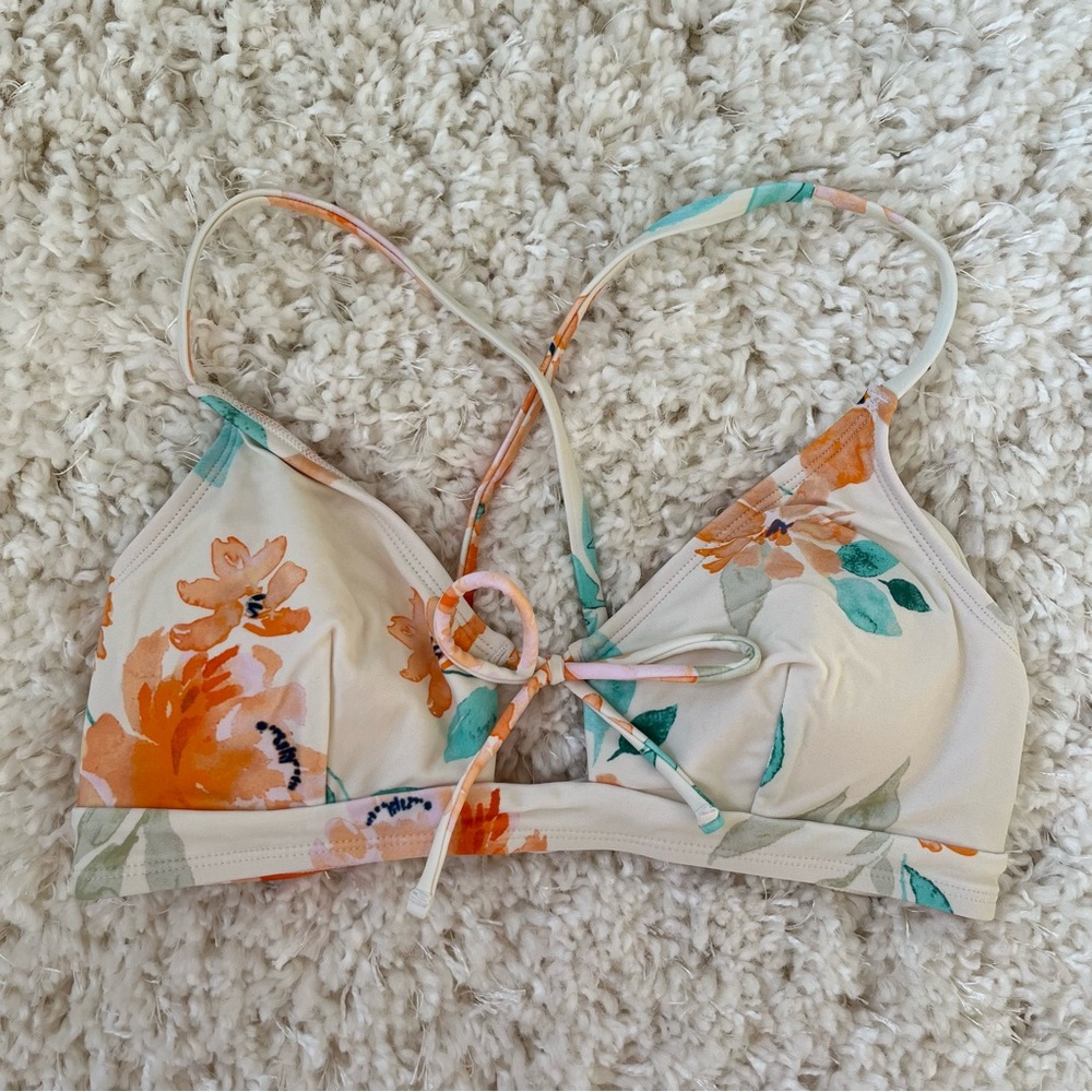 Women’s floral bikini top